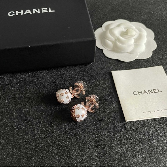 Meet the Posher Jewelry - Chanel fashion earrings